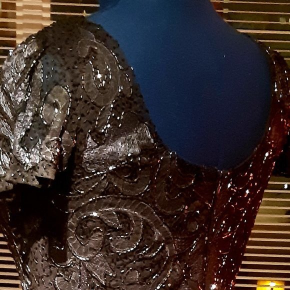 Gorgeous beaded gown, elegant yet contemporary, perfect for MOB, wedding, etc. - Picture 2 of 16